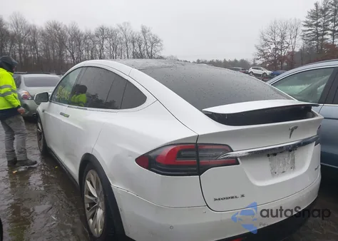 2016 Tesla Model X 75D/P100D/P90D из США, поврежденный, VIN 5YJXCBE41GF005054